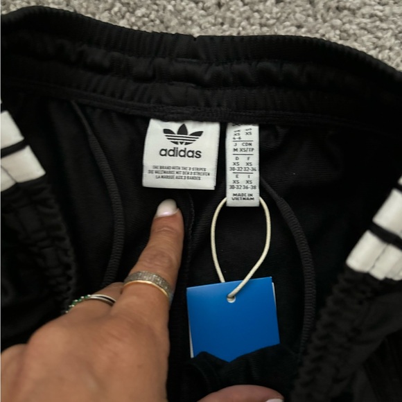 adidas freebird three stripe pleated zipper pant black xs - Picture 3 of 5